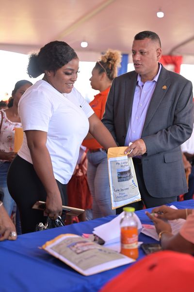 𝐁𝐮𝐢𝐥𝐝𝐢𝐧𝐠 𝐄𝐱𝐩𝐨